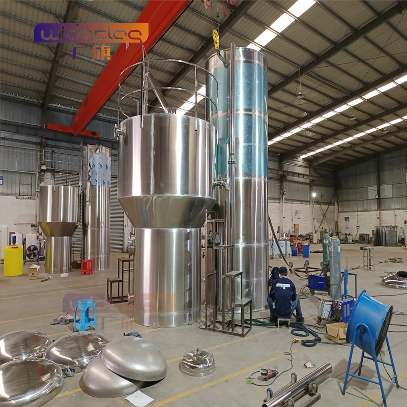 山區(qū)農(nóng)村居民集中飲用水凈化處理設(shè)備 全自動運行的一體化凈水器