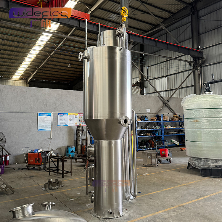 鎮(zhèn)自來水廠全自動高效一體化凈水設(shè)備  廣旗牌工業(yè)用大型凈水設(shè)備